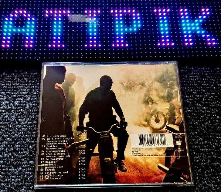 Pépite Reggae: O Álbum Françafrique de Tiken Jah Fakoly a Aproveitar 💿 – photo 2